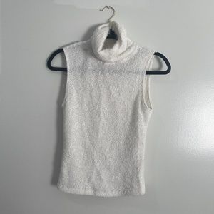 sleeveless turtle neck top